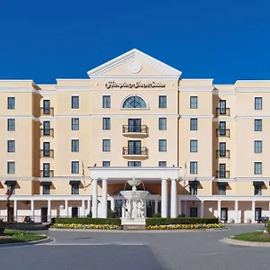 Hotel Hampton & South Park At Phillips Place